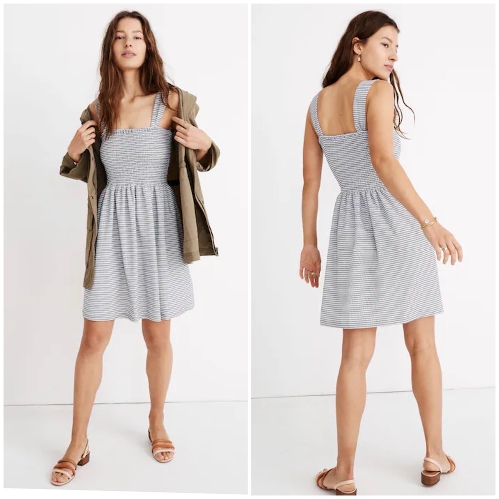 Madewell Texture & Thread Smocked Dress in Stripe Sleeveless White Blue Sz XS